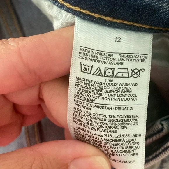 Women’s Old Navy Higher High Rise Flare with Secret Smooth Pockets size 12 - Picture 6 of 8